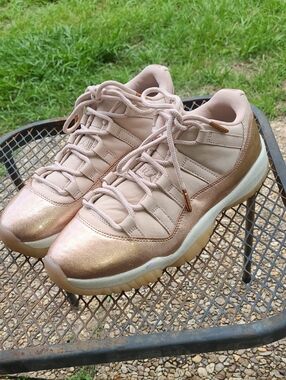 Womens Air Jordan 11 Retro Low Size 9 Rose Gold Basketball Shoes